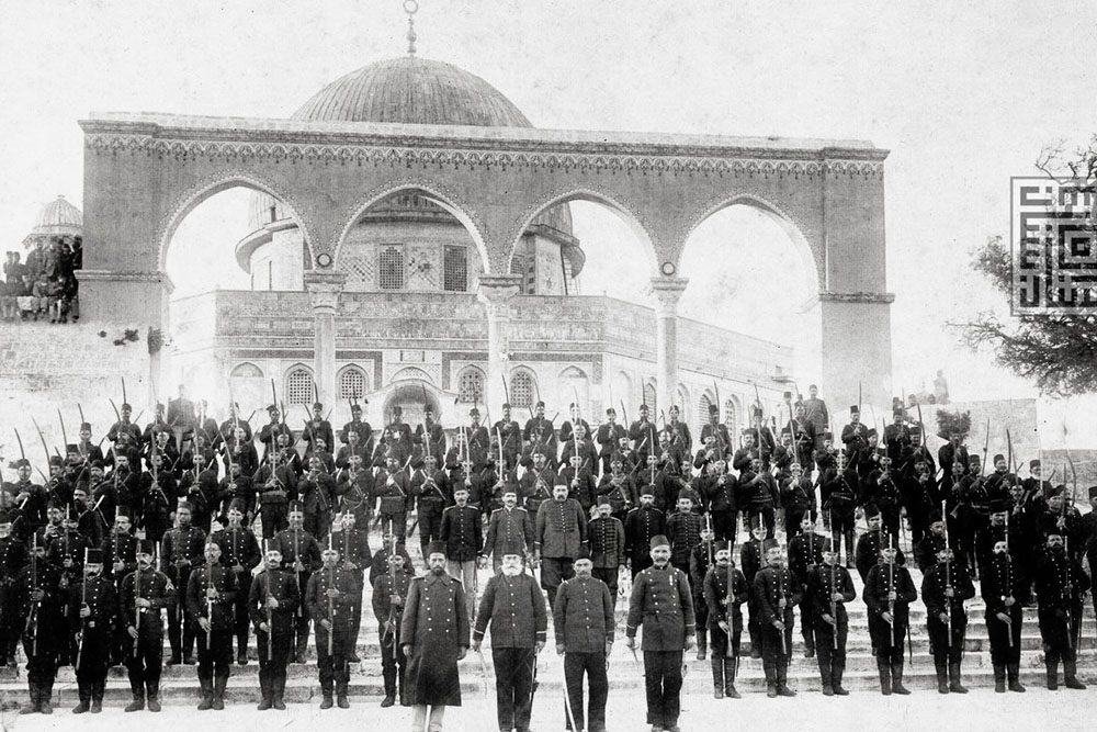 Gaza Ottoman-soliders-at-al-aqsa.jpg