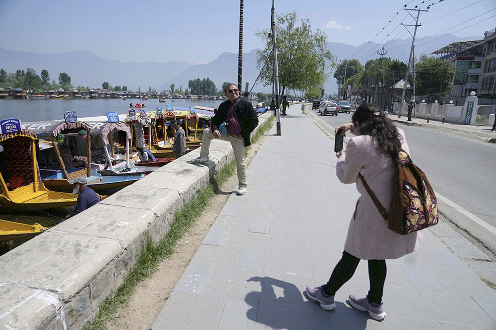 kashmir turister.jpg