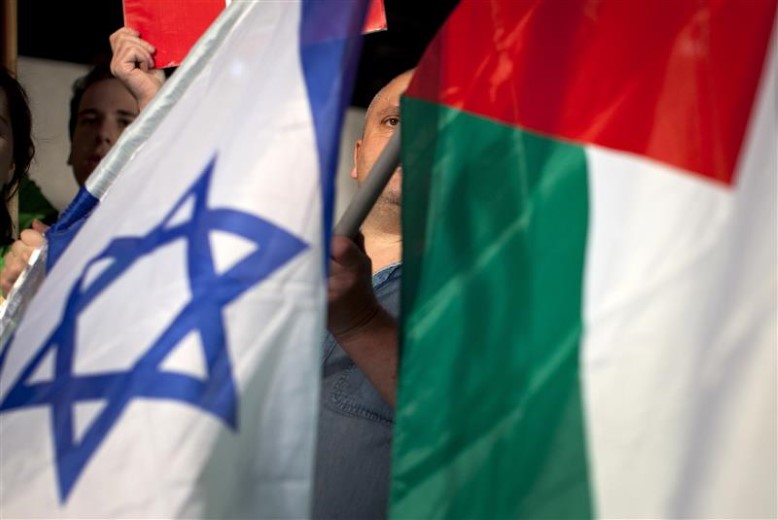 Finding a way forward. Communities and Civil Society in the Israeli – Palestinian conflict