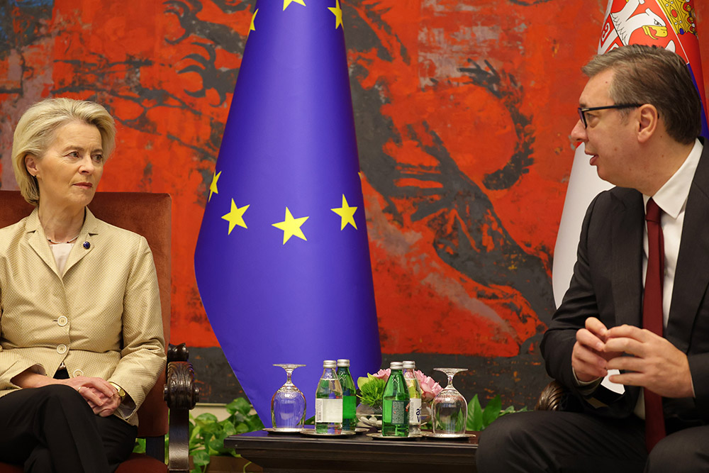 serbien eu leyen vucic.jpg