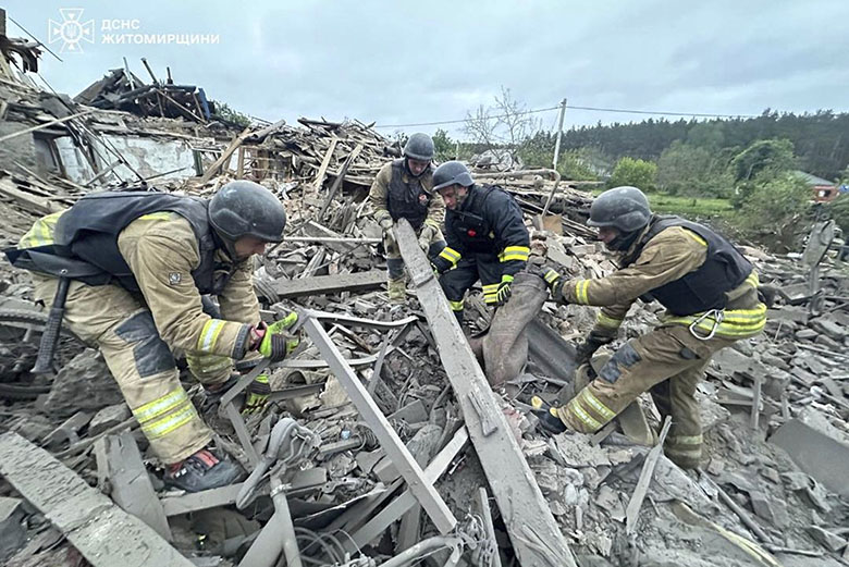 usa ryss ukraina räddningsarbete.jpg