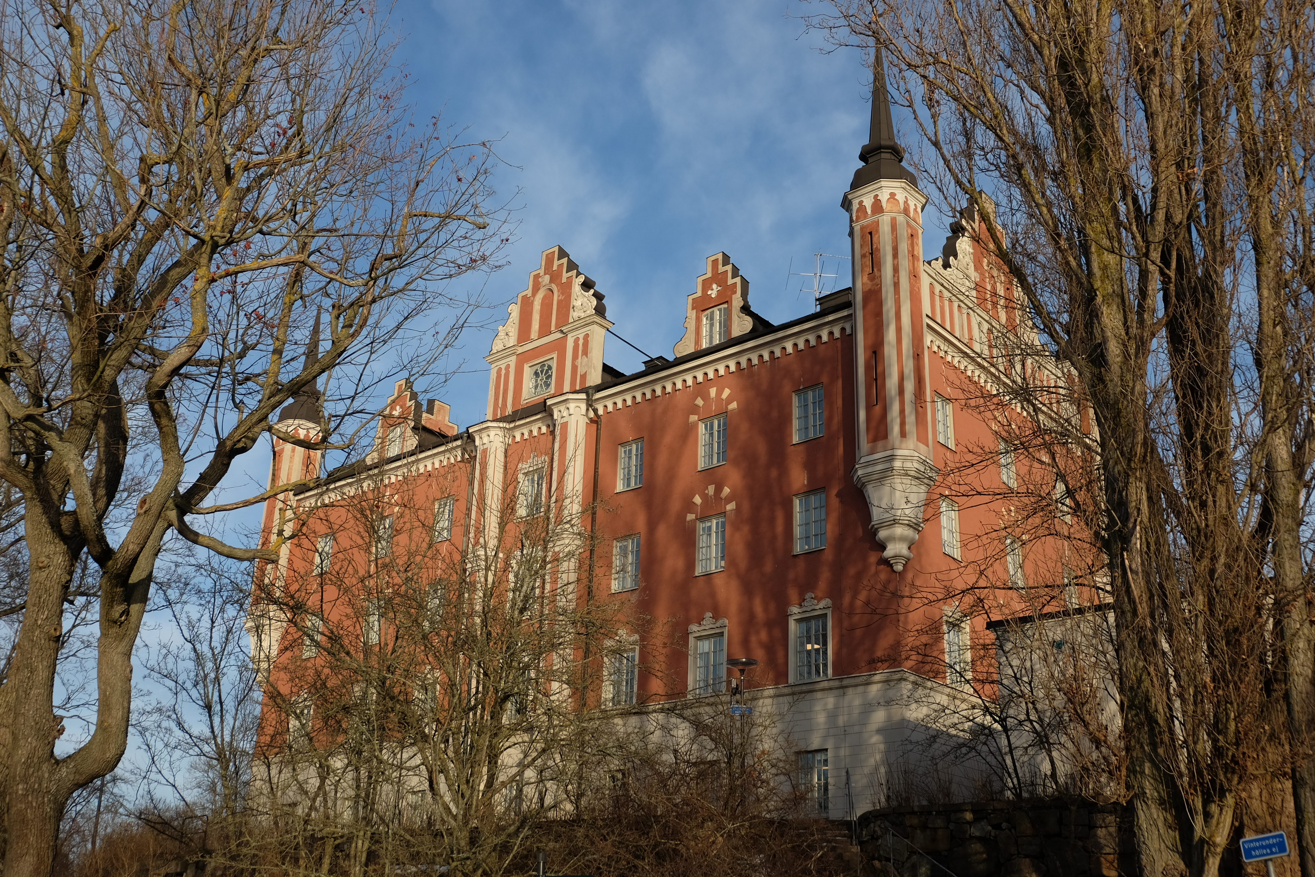 UI startar nytt program och ny avdelning med två nya chefer