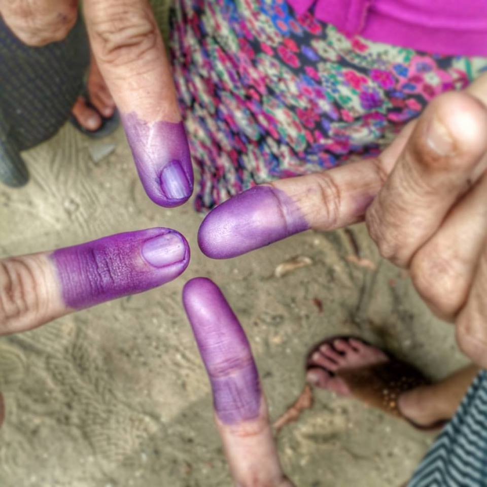 Oppositionen går mot seger i Burmas historiska val