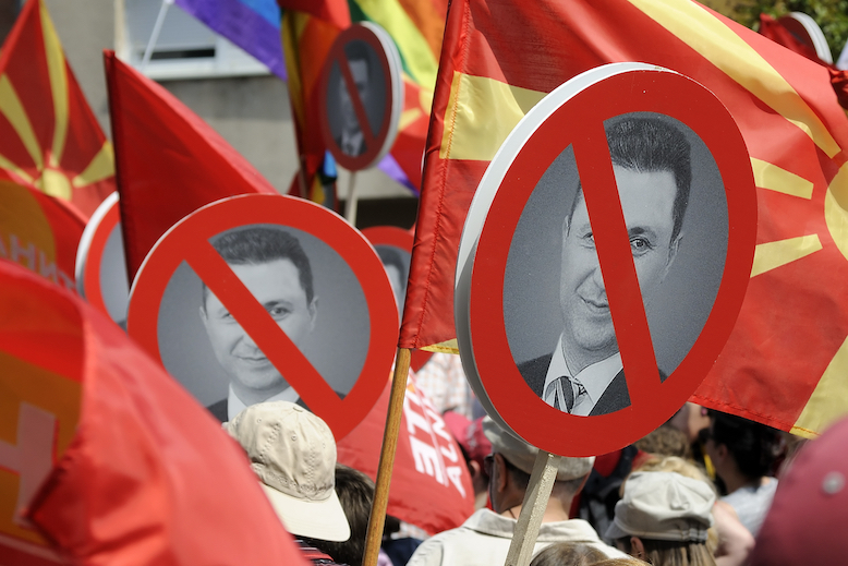 Makedonien demoskyltar