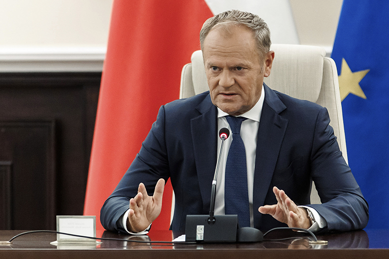 Premiärminister Tusk kallade genast Nato till konsultationer. Foto: Polens regeringskansli/AP/TT